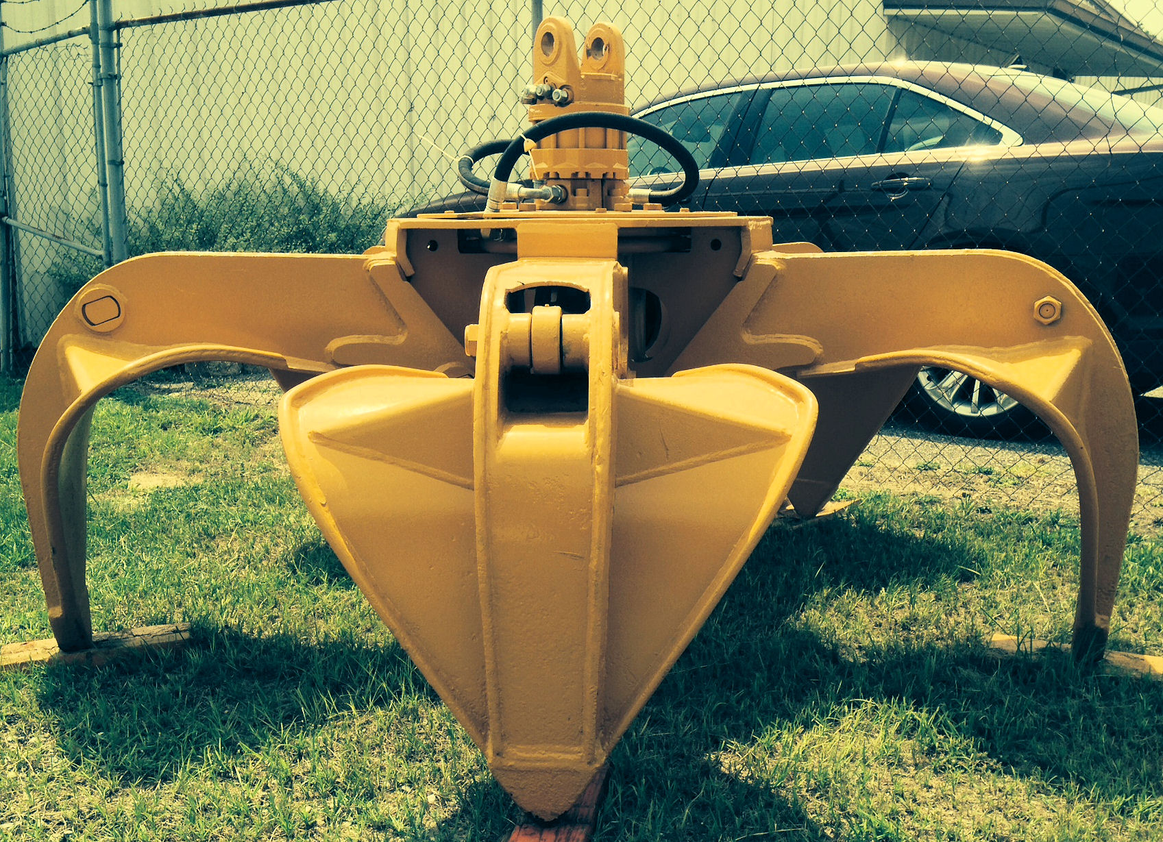 Used Crane Buckets & Grapples For Sale Mack Mfg